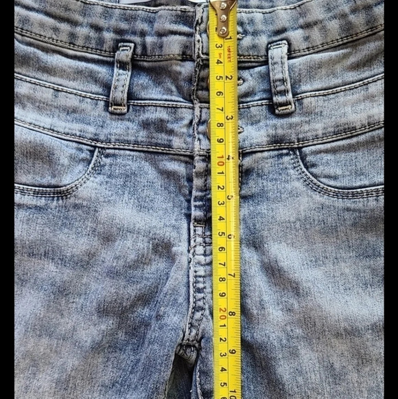 Acid  Wash Skinny High Rise jeans - Picture 3 of 8